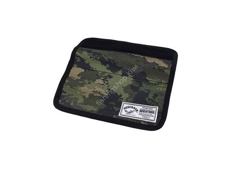 GEECRACK Bait Roll #GEE Camo Green
