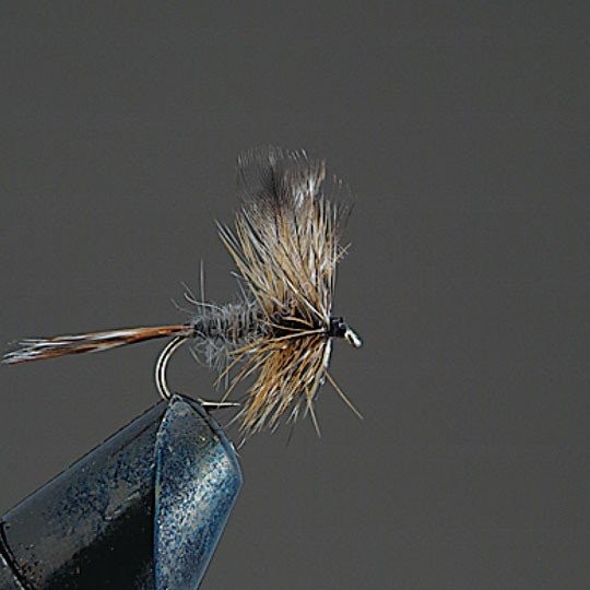 VALLEY HILL Complete Dry Fly D17 Adams