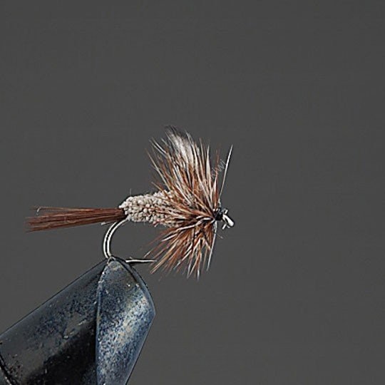 VALLEY HILL Complete Dry Fly D20 Irresistible